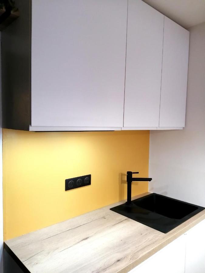 Le Petit Studio - 15 M2 - Centre Ville - Sorgue A 50 M Л'Іль-сюр-ла-Сорг Екстер'єр фото